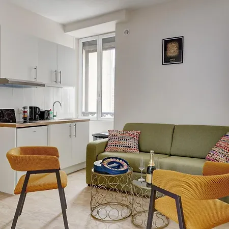 Tbs 98 - Superb Terrace In 15