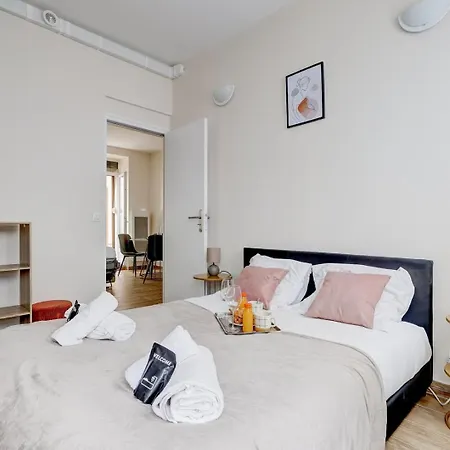 Tbs 98 - Superb Terrace In 15 Daire