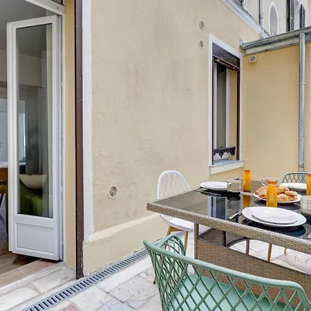 Апартаменты Tbs 98 - Superb Terrace In 15