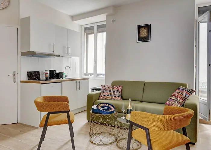 Tbs 98 - Superb Terrace In 15