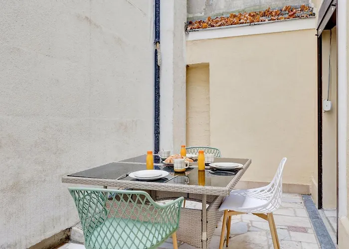 Tbs 98 - Superb Terrace In 15